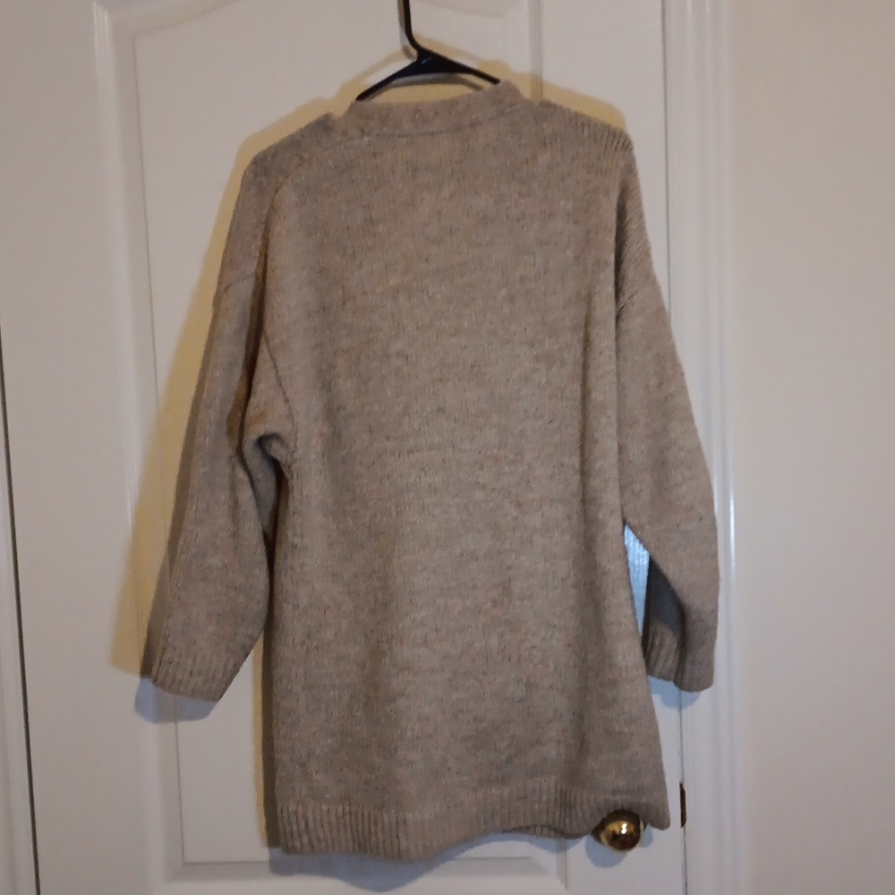 GAP Women's Beige Button-Down Cardigan - Picture 7 of 7